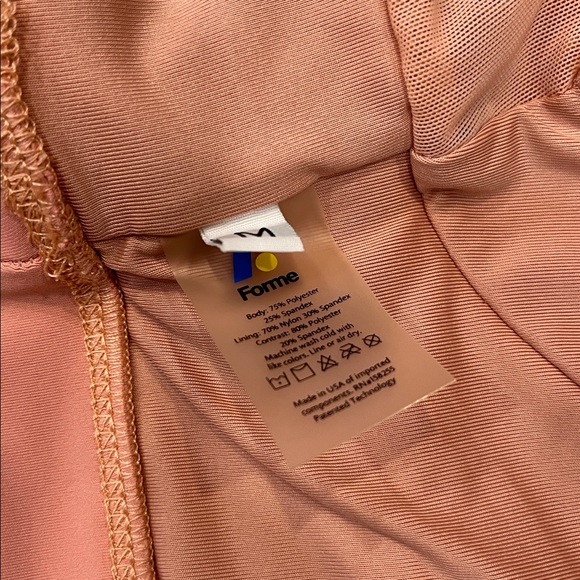 Forme Power Bra / Rose / Size Medium - NWT - Picture 7 of 11